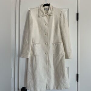 Tahari Elegant Cream Long Coat 6 Petite